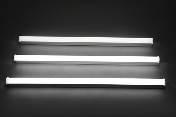D65光源与普通照明光源有何区别？