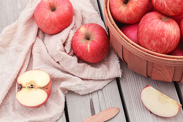 标准光源箱检测鲜切苹果果肉颜色的褐变程度