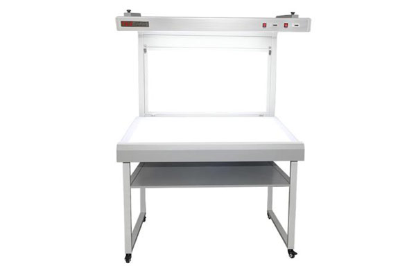 标准光源有哪些性能指标？它们之间什么关系？